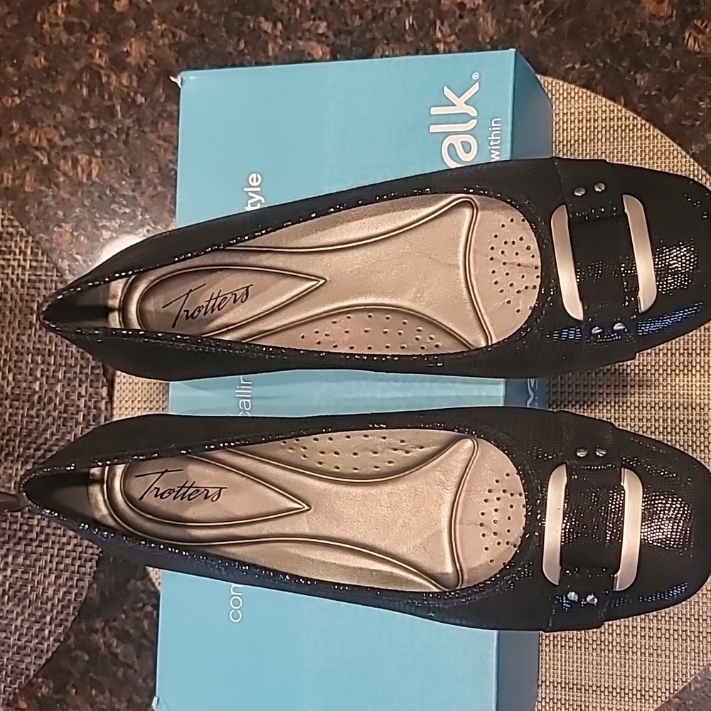 Ladies shoes